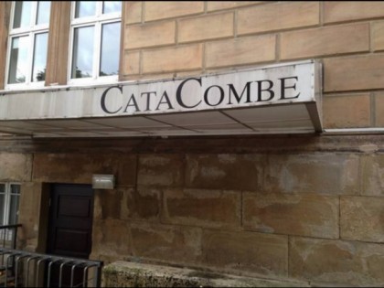 照片: Catacombe Club
